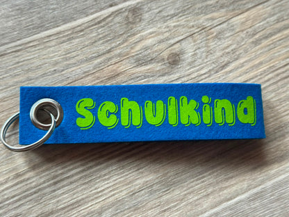 Personalisierter Schlüsselanhänger aus Filz mit Name oder  Wunschtext. Individueller Taschenanhänger als Geschenk.