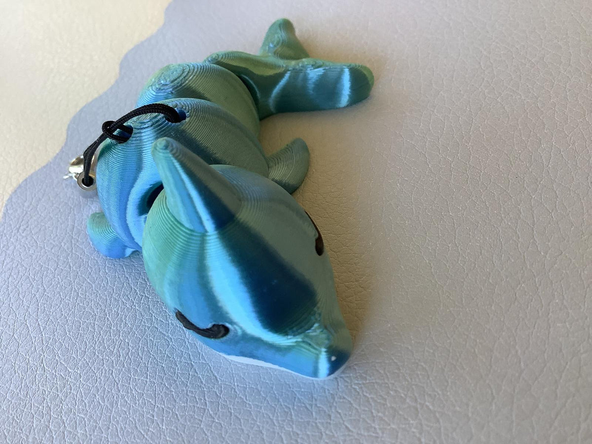 Beweglicher Delfin-Schlüsselanhänger aus dem 3D-Druck | Flexi-Delfin | Süßer Anhänger für Schlüssel, Tasche & Rucksack