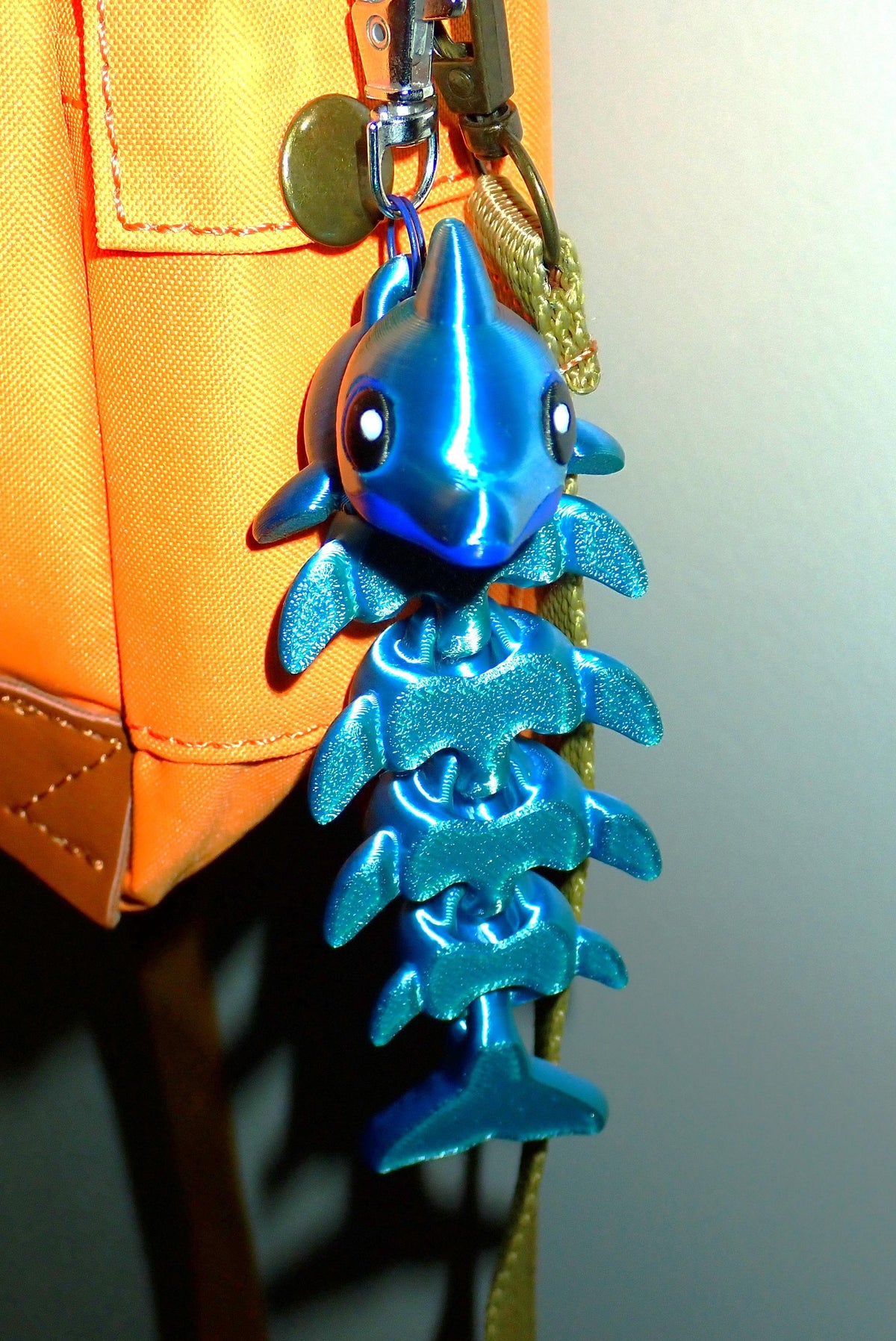 3D Druck Delfin Schlüsselanhänger beweglich I Flexi Dolphin Fidget Toy I Süßer Taschenanhänger & Meerestier Geschenk aus PLA Silk