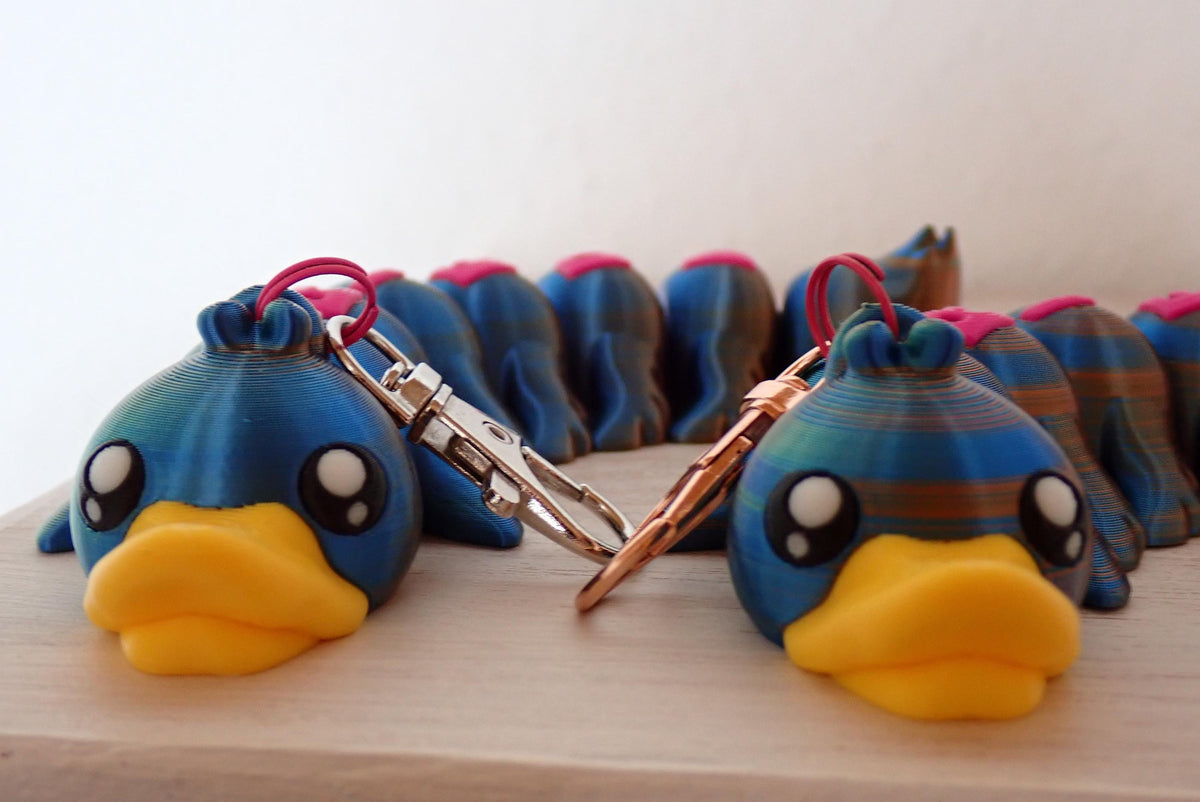 Personalisiertes Enten Fidget Toy mit Namen I 3D gedruckte bewegliche Ente mit Personalisierung I Taschenanhänger Flexi